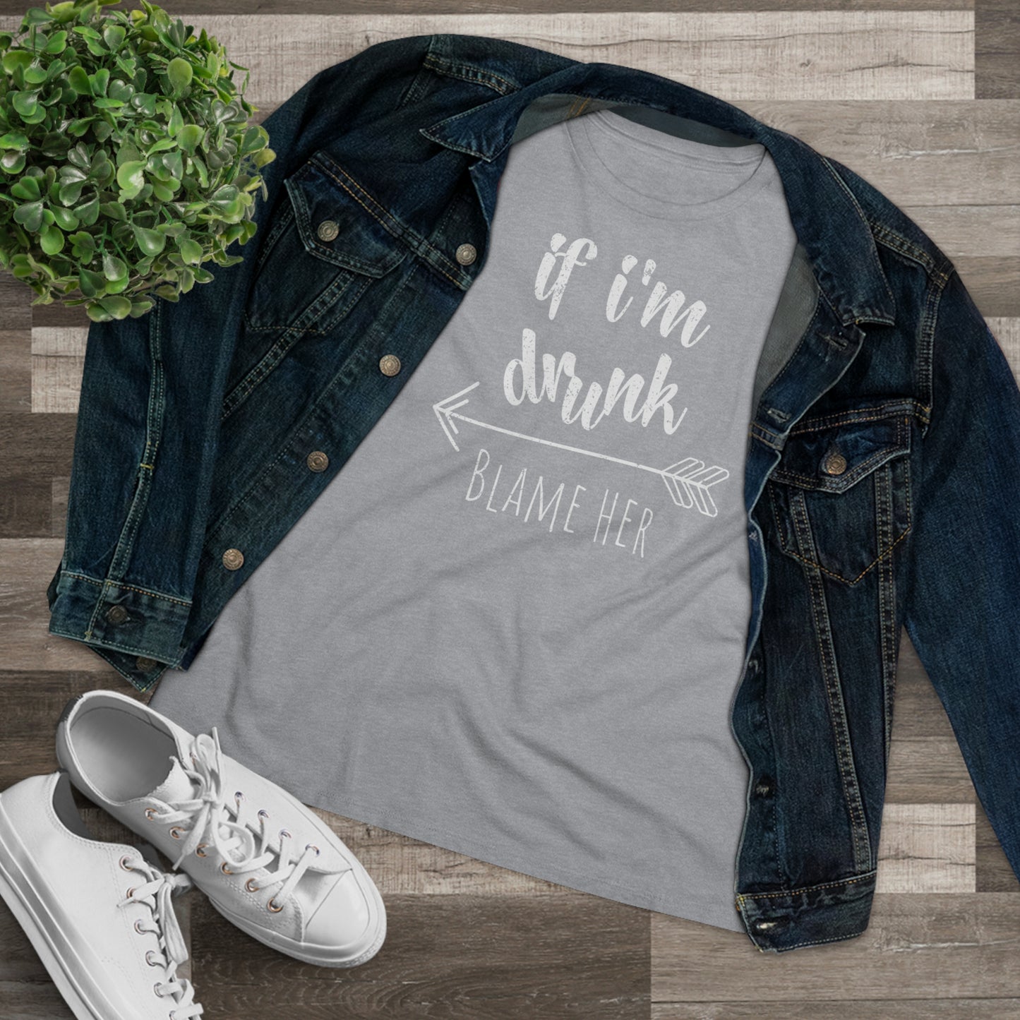 If I'm Drunk Blame Her (Arrow Left) - Relaxed Fit Women's Premium Tee